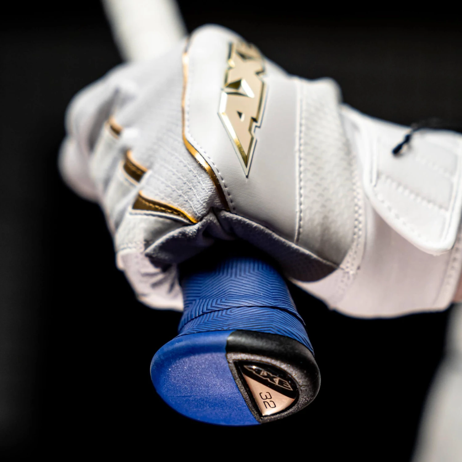 2023 AXE Avenge Pro (-8) 2 3/4" USSSA Baseball Bat: L173K - Image 3